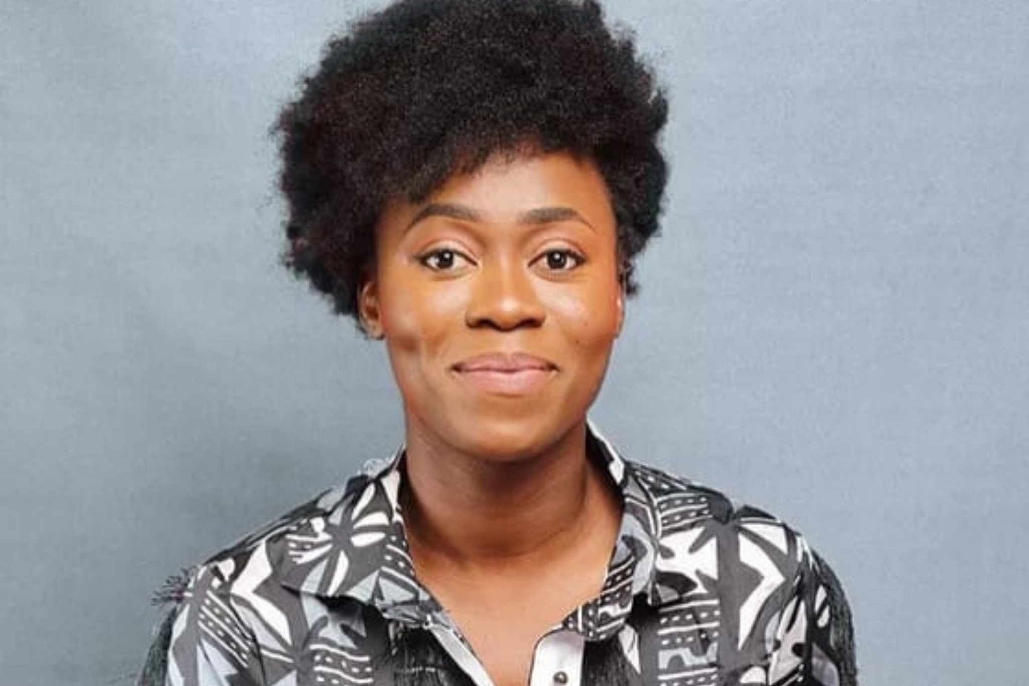 Présenter Annie Adiogo, la CEO de l'entreprise Glim Africa
